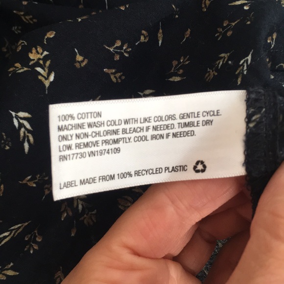 Universal Thread Tie-Strap Tank - Picture 4 of 4